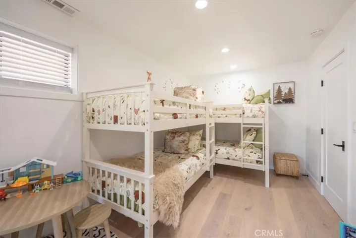 763 Cove Drive, Big Bear Lake, California 92315