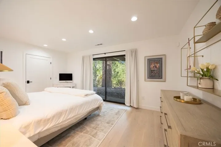 763 Cove Drive, Big Bear Lake, California 92315
