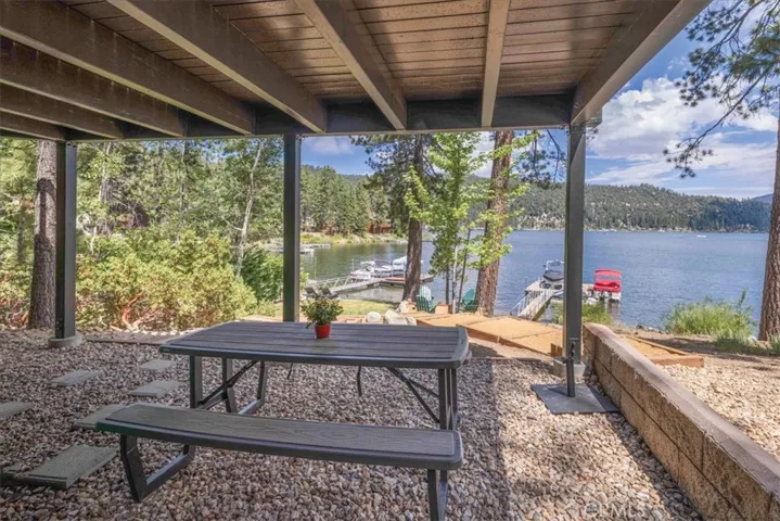 763 Cove Drive, Big Bear Lake, California 92315