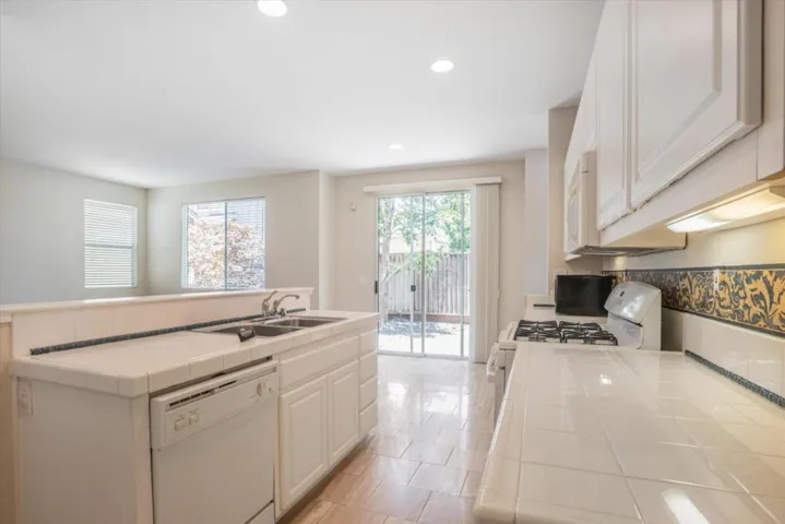3916 Match Point Avenue, Santa Rosa, California 95407