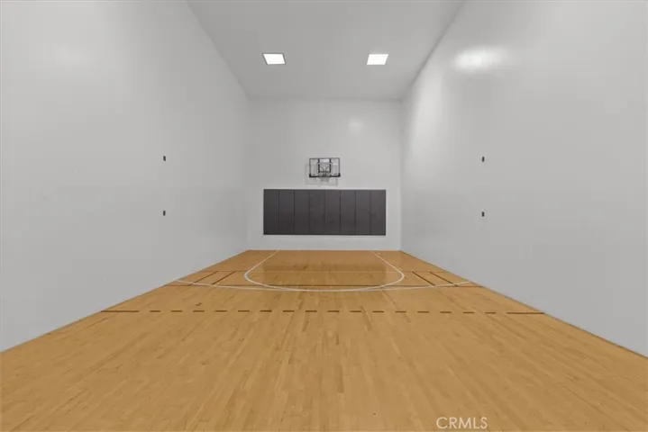 clubhouse  basketeball