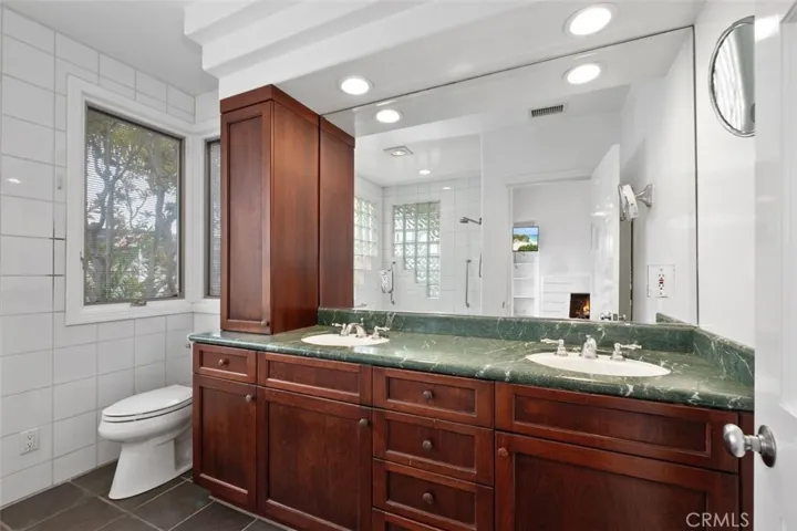333 E Bay Front, Newport Beach, California 92662