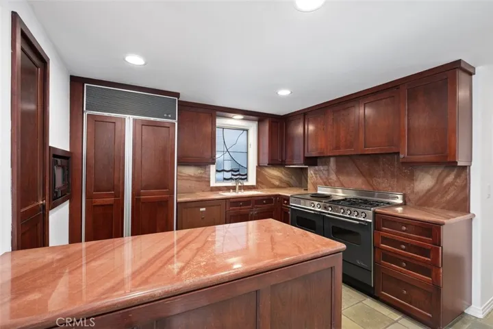 333 E Bay Front, Newport Beach, California 92662