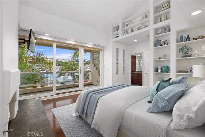 333 E Bay Front, Newport Beach, California 92662