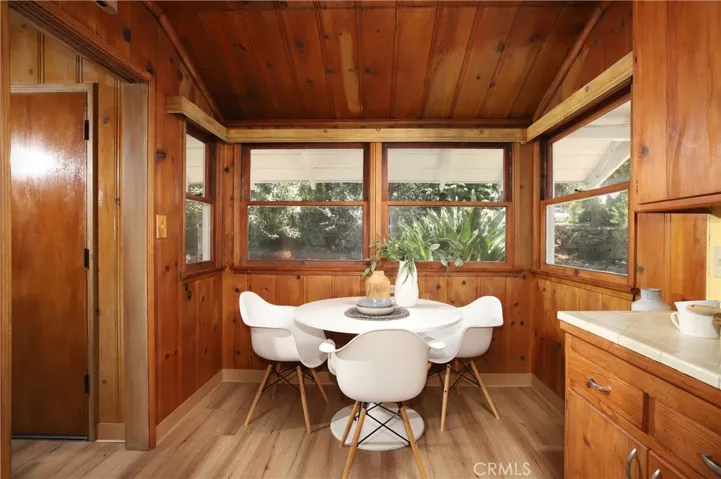 4897 Rosemont Avenue, La Crescenta, California 91214
