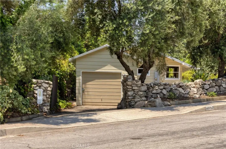 4897 Rosemont Avenue, La Crescenta, California 91214