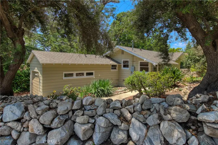 4897 Rosemont Avenue, La Crescenta, California 91214