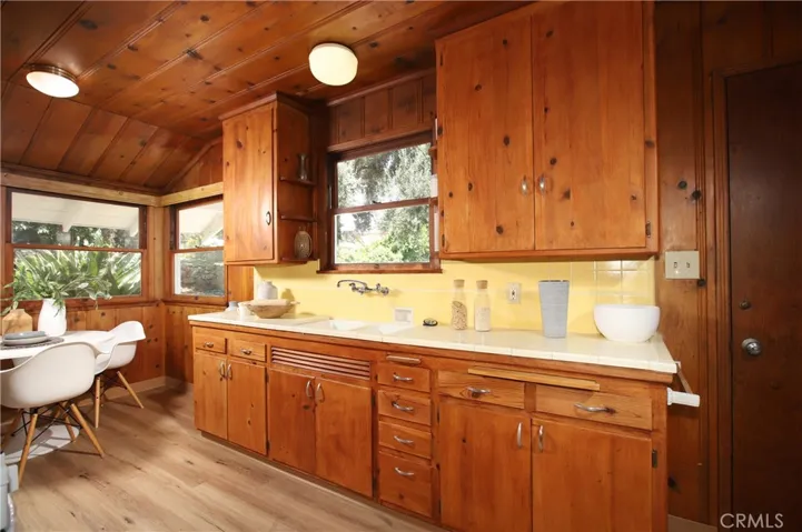 4897 Rosemont Avenue, La Crescenta, California 91214