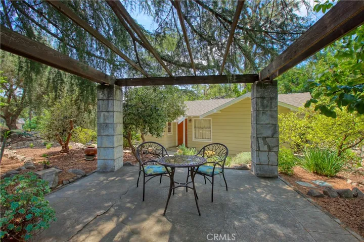 4897 Rosemont Avenue, La Crescenta, California 91214