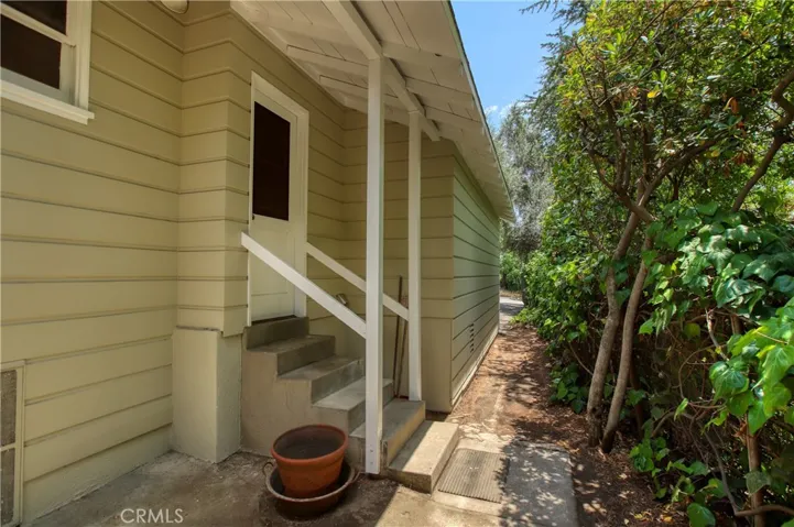 4897 Rosemont Avenue, La Crescenta, California 91214