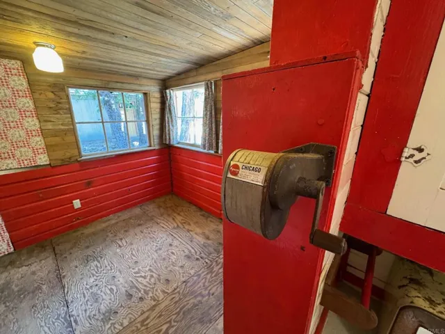 21950 Crestline Road, Palomar Mountain, California 92060