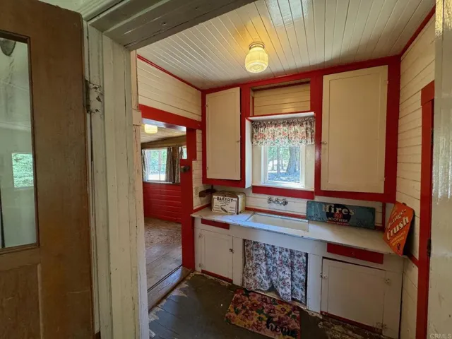 21950 Crestline Road, Palomar Mountain, California 92060