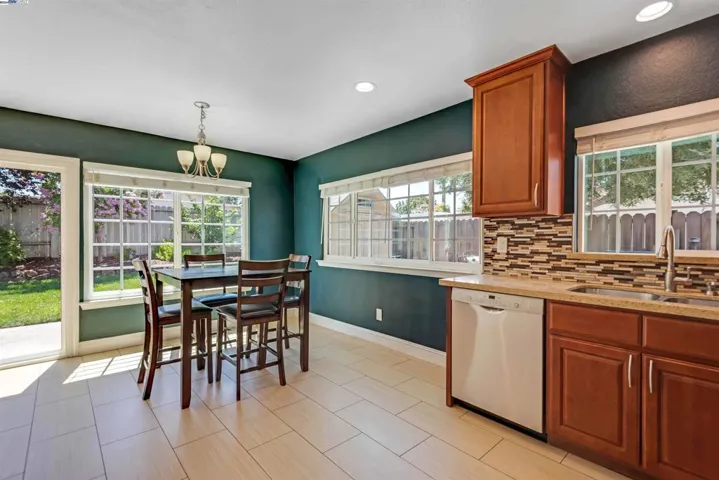577 Everglades Ln, Livermore, California 94551