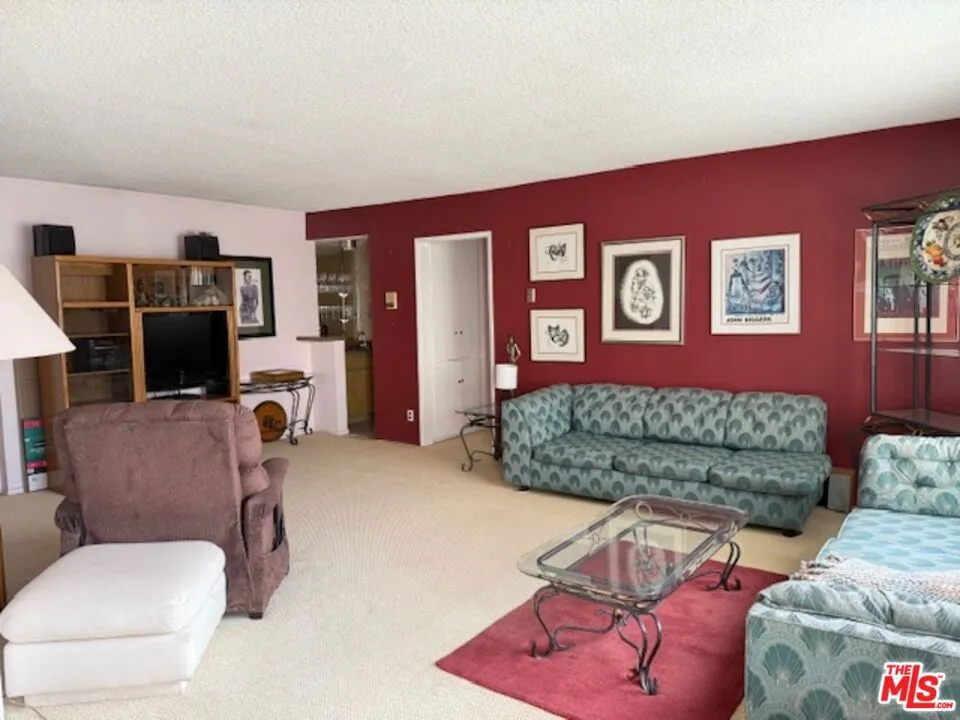 5376 Fairview Boulevard 210, Los Angeles, California 90056 home-pic-3