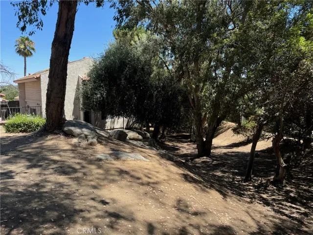 2280 El Capitan Drive, Riverside, California 92506