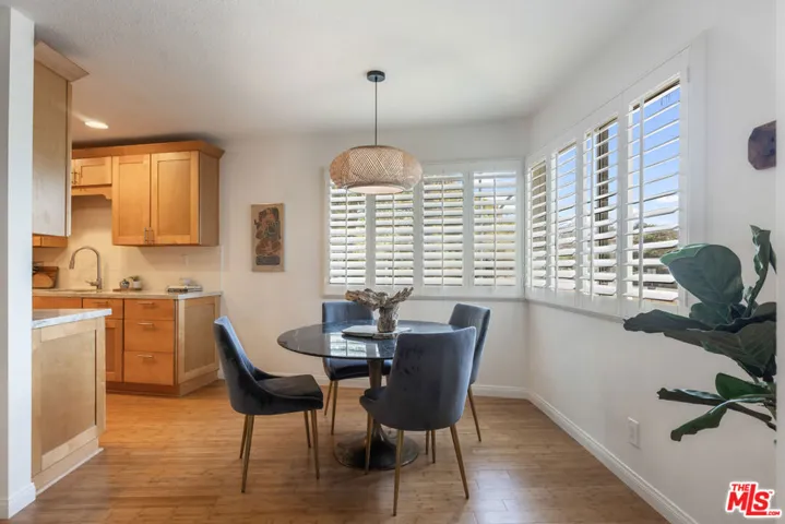 222 7th Street 101, Santa Monica, California 90402