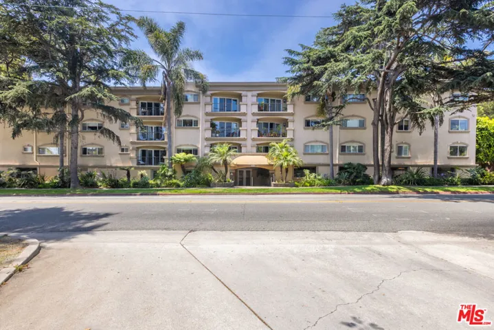 222 7th Street 101, Santa Monica, California 90402