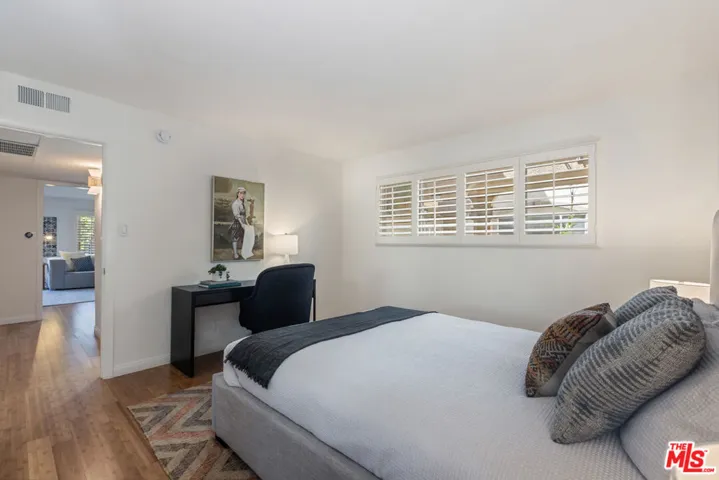 222 7th Street 101, Santa Monica, California 90402