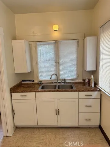 2726 5th Street, Riverside, California 92507