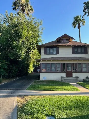 2726 5th Street, Riverside, California 92507