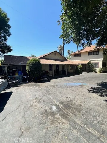 2726 5th Street, Riverside, California 92507