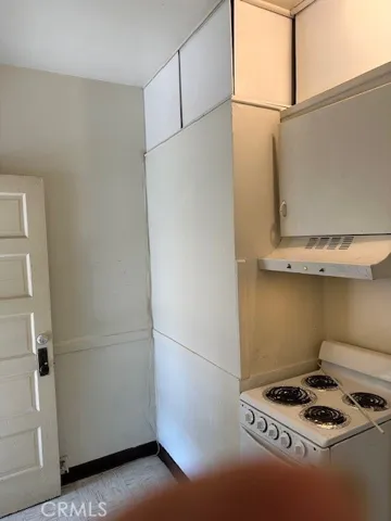 2726 5th Street, Riverside, California 92507