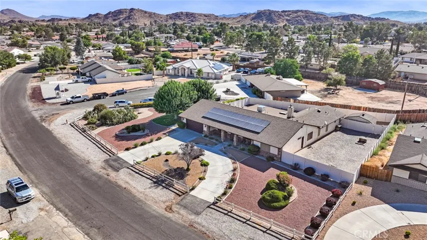 14281 Cronese Road, Apple Valley, California 92307
