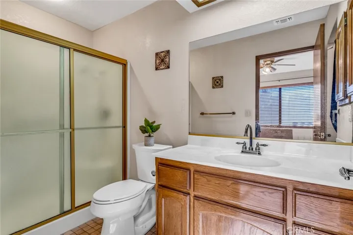 14281 Cronese Road, Apple Valley, California 92307