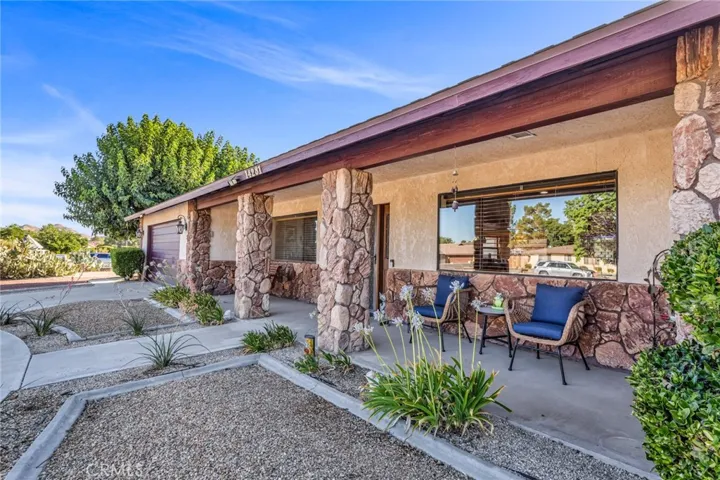 14281 Cronese Road, Apple Valley, California 92307