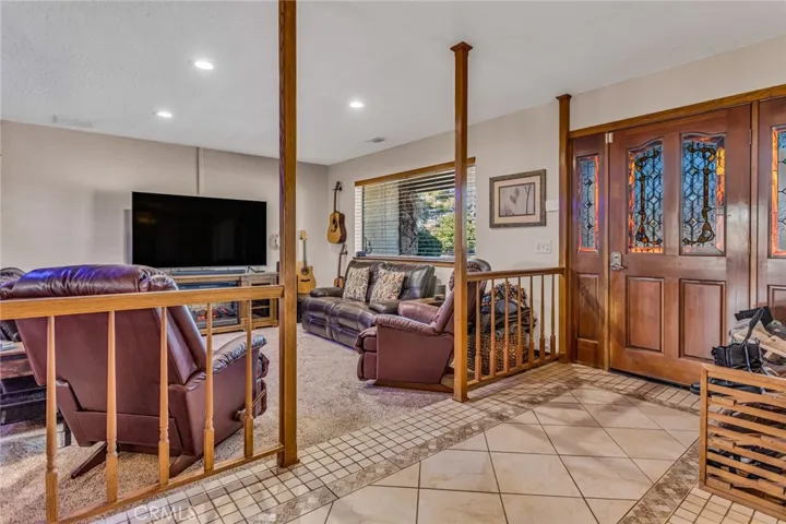 14281 Cronese Road, Apple Valley, California 92307