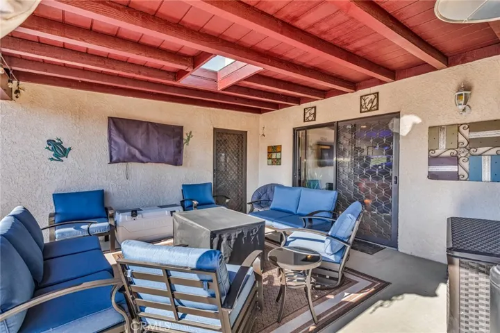 14281 Cronese Road, Apple Valley, California 92307