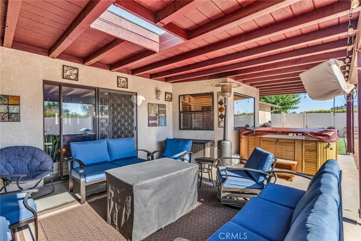 14281 Cronese Road, Apple Valley, California 92307