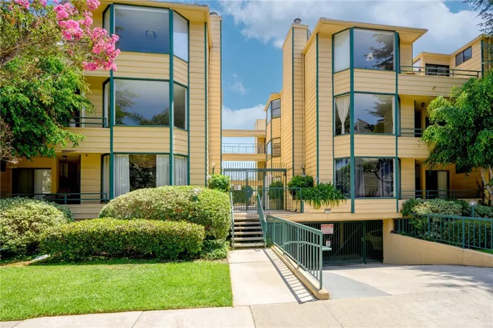 350 W Loraine Street 203, Glendale, California 91202