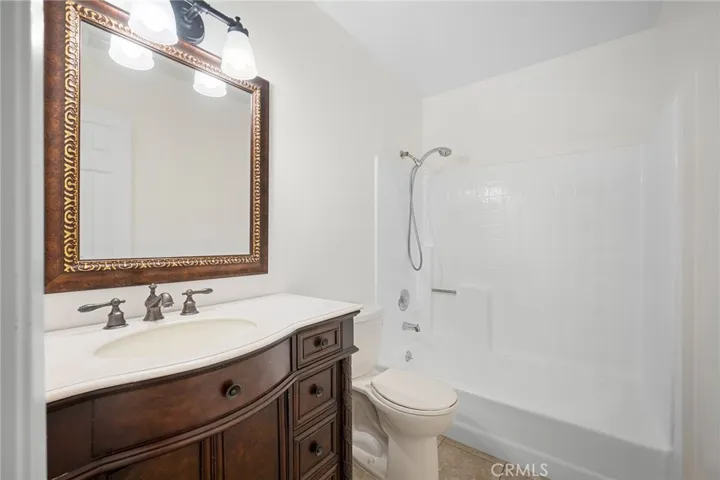 350 W Loraine Street 203, Glendale, California 91202