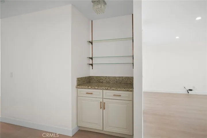 350 W Loraine Street 203, Glendale, California 91202
