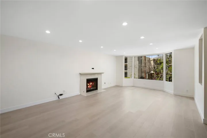 350 W Loraine Street 203, Glendale, California 91202