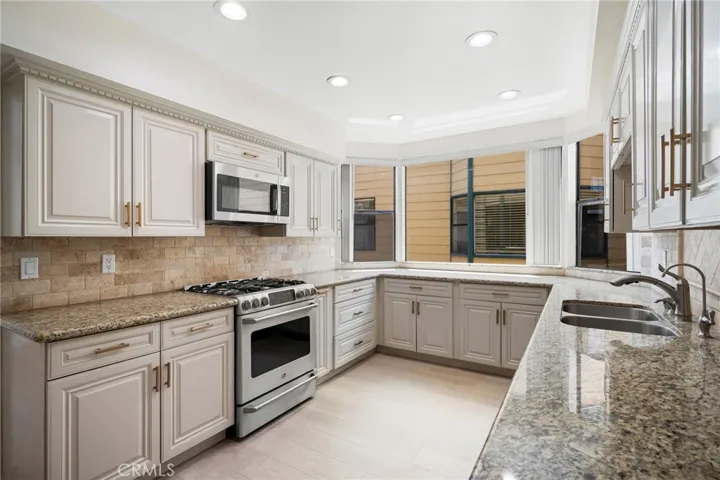 350 W Loraine Street 203, Glendale, California 91202