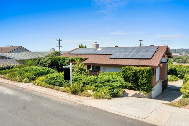 221 Via Los Miradores, Redondo Beach, California 90277