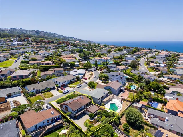 221 Via Los Miradores, Redondo Beach, California 90277