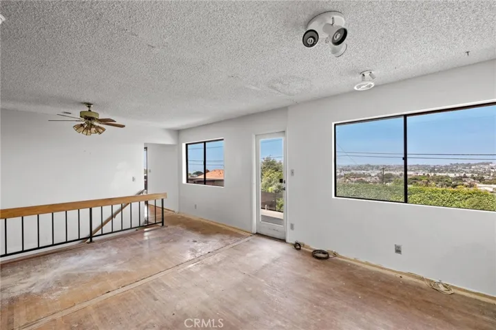 221 Via Los Miradores, Redondo Beach, California 90277