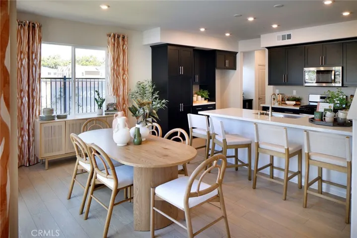 1514 Meriwood Way, Vista, California 92083