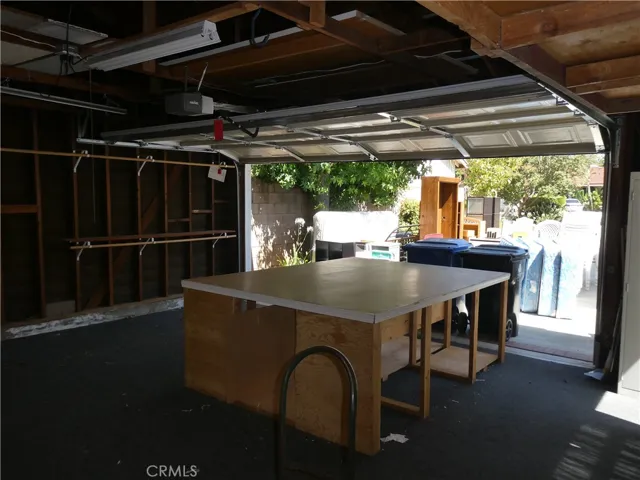 22212 Welby Way, Woodland Hills, California 91303