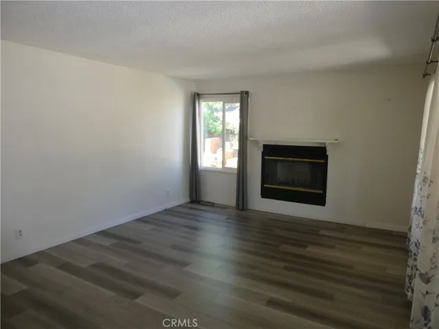 22212 Welby Way, Woodland Hills, California 91303