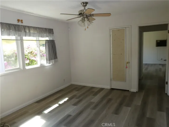 22212 Welby Way, Woodland Hills, California 91303