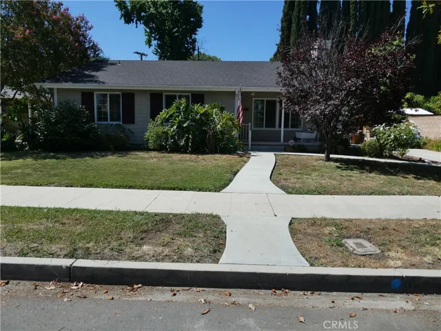 22212 Welby Way, Woodland Hills, California 91303