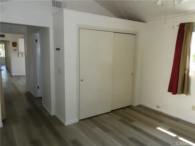 22212 Welby Way, Woodland Hills, California 91303