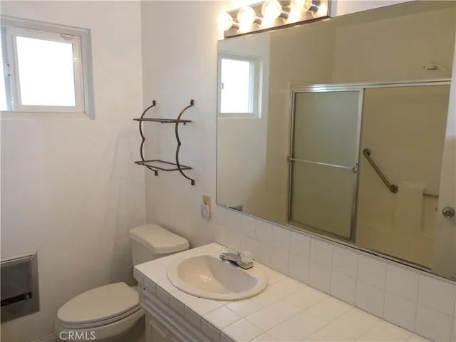 22212 Welby Way, Woodland Hills, California 91303