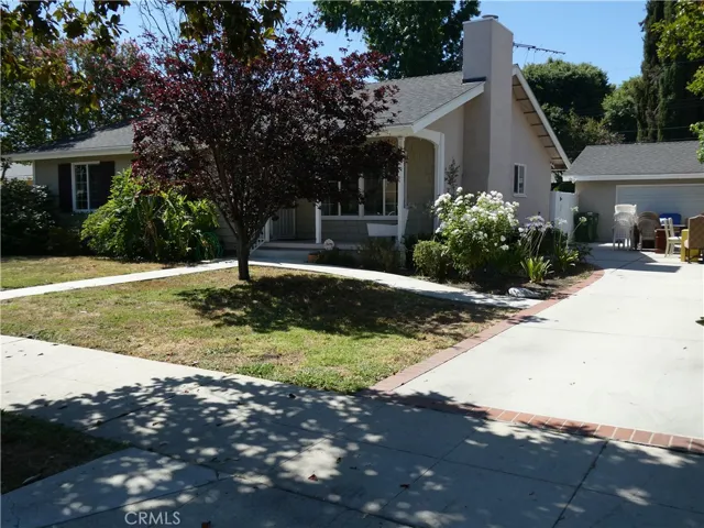 22212 Welby Way, Woodland Hills, California 91303