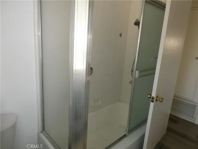 22212 Welby Way, Woodland Hills, California 91303