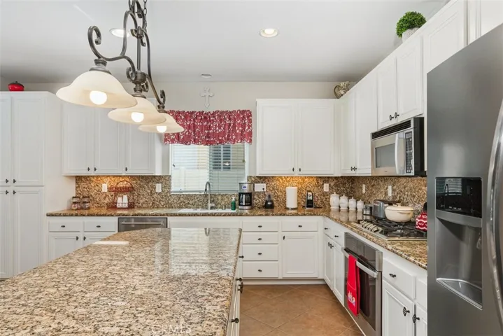 28348 Long Meadow Drive, Menifee, California 92584